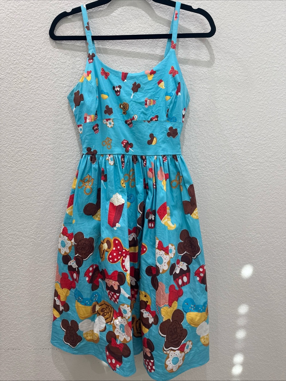 Disney The Dress Shop Medium Disney Blue Ice Cream Size Women’s XS Rare NO BELT